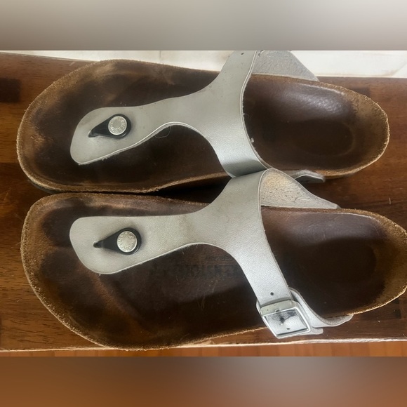 Birkenstock Gizeh Metallic solver Sandals size 40 - Picture 3 of 9